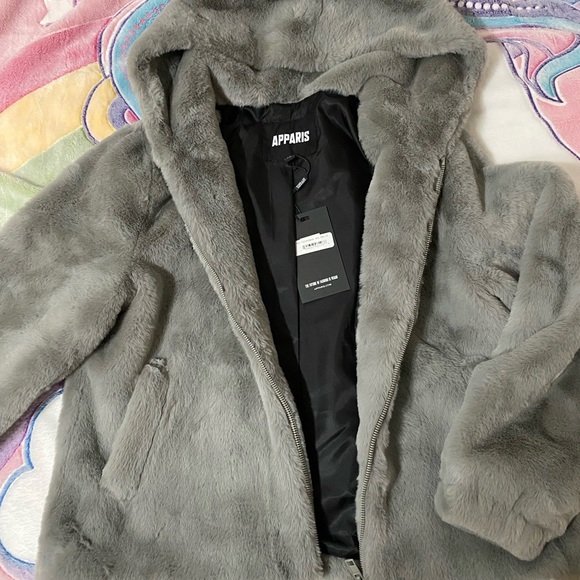 Apparis faux fur jacket XS - Picture 5 of 8